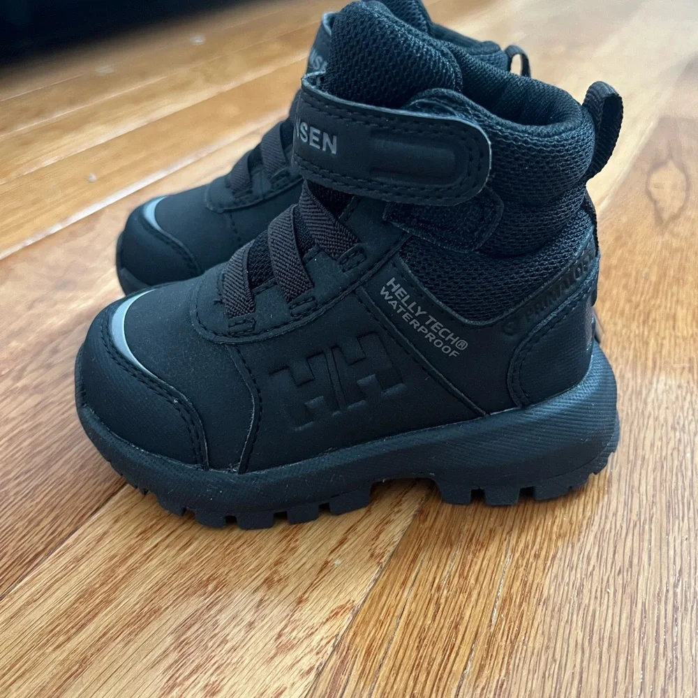 Helly Hansen Kids Black Waterproof boots